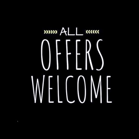 Sequined Cropped Jacket with Bell Sleeve - Picture 7 of 7